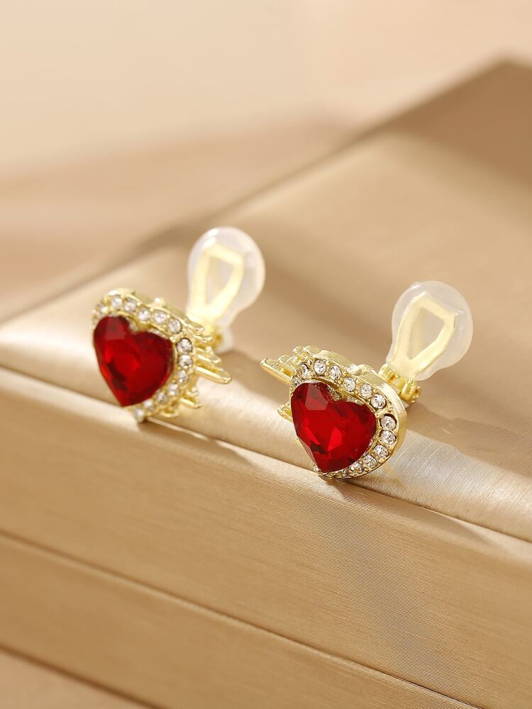 1 Pair Red Heart Clip-On Earrings – Rhinestone Non-Pierced Jewelry for Women, Valentine’s & Mother’s Day