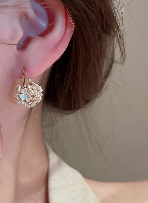 1 Pair Sweet Floral Rhinestone Ball Earrings for Girls, Suitable for Daily and Party Wear
