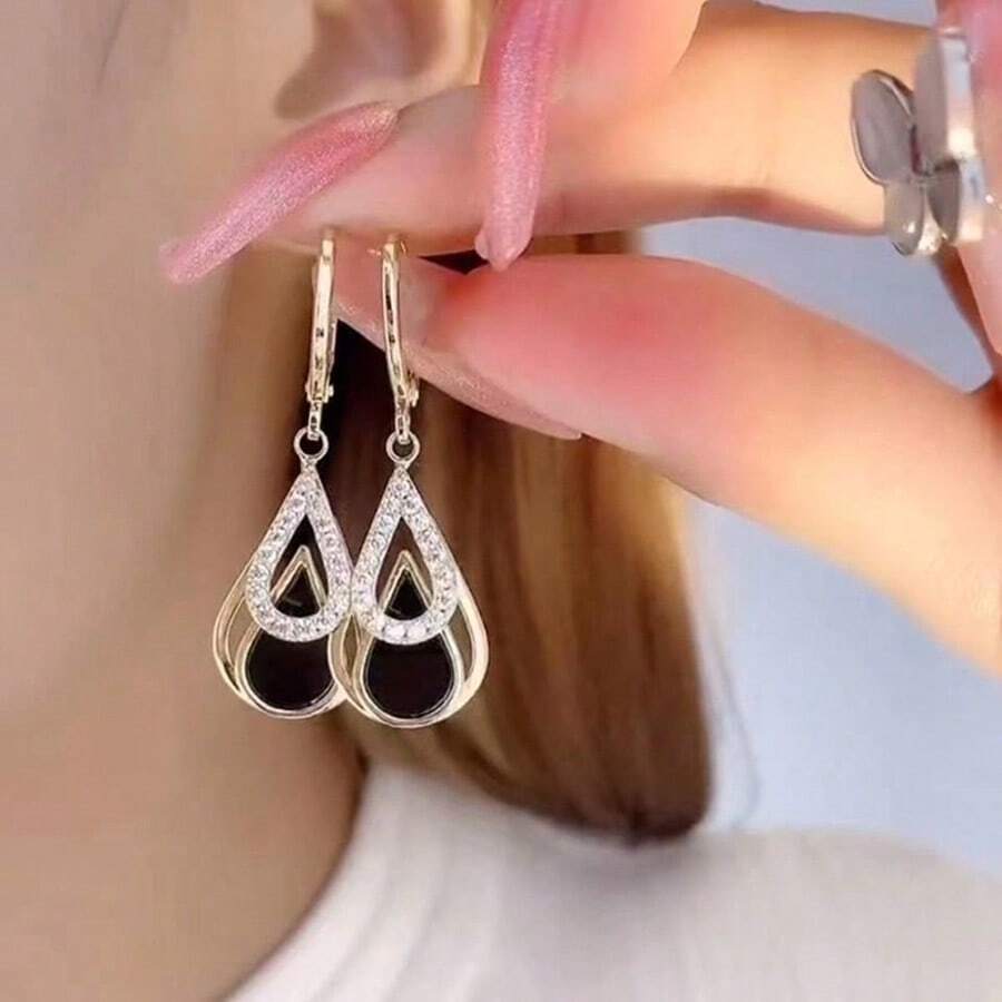 Gold Water Drop Earrings – Diamond-Rimmed Black & Gold Layered Design for Women’s Party & Date Wear