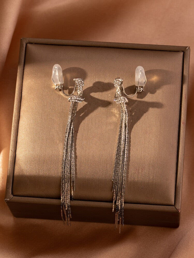 Silver Long Tassel & Rhinestone Clip-On Earrings – Elegant Non-Pierced Jewelry for Women’s Gift