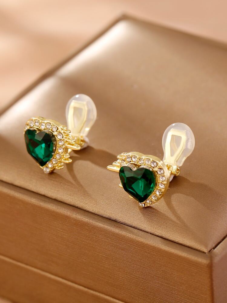 1 Pair Red Heart Clip-On Earrings – Rhinestone Non-Pierced Jewelry for Women, Valentine’s & Mother’s Day