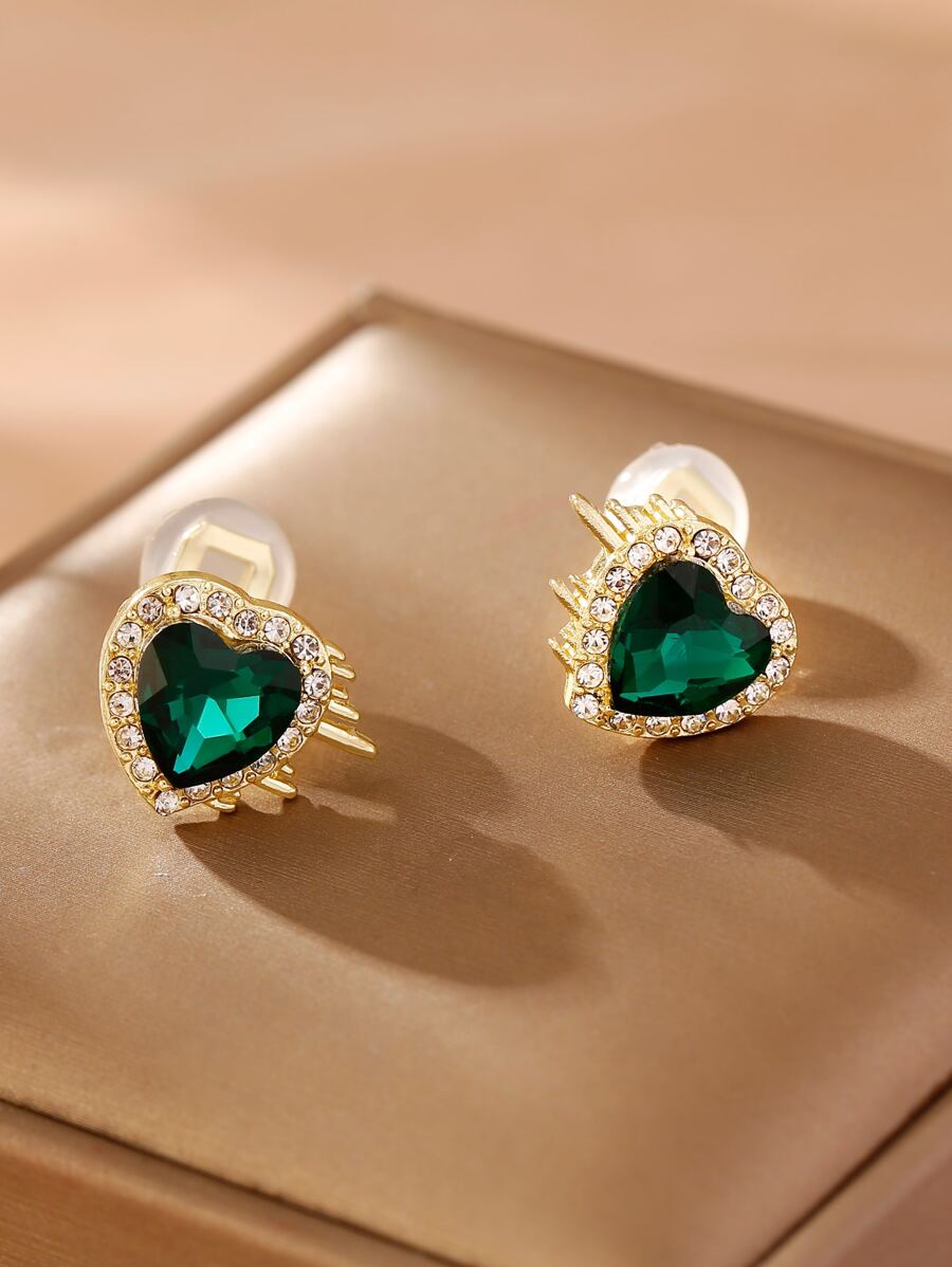 1 Pair Red Heart Clip-On Earrings – Rhinestone Non-Pierced Jewelry for Women, Valentine’s & Mother’s Day