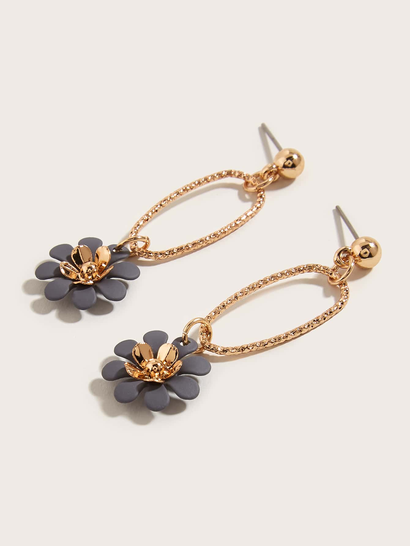 1 Pair Minimalist Floral Earrings – Stylish Lightweight Jewelry For Women, Perfect For Everyday Wear